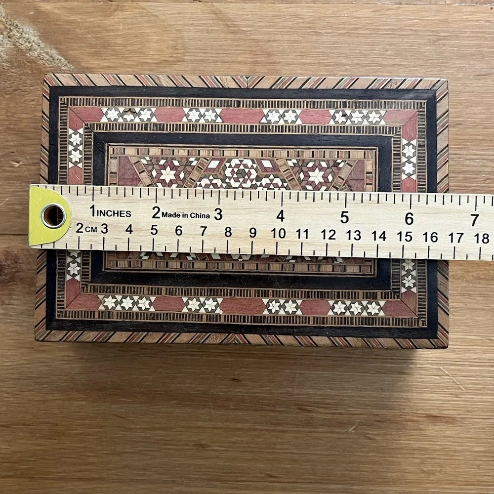 Vintage Handmade Inlaid‎ Wood Mosaic Marquetry Jewelry Trinket Box Artisan